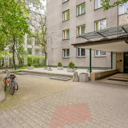 شقة Bright With Air Conditioning Near Ogrod Saski By Renters *