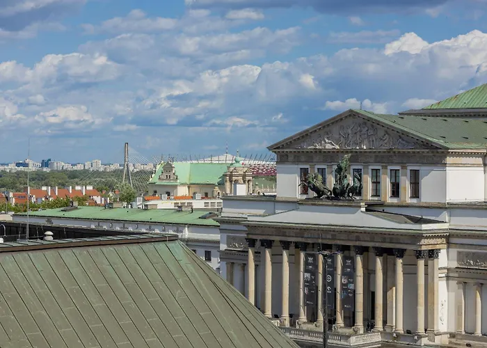 Bright With Air Conditioning Near Ogrod Saski By Renters شقة *