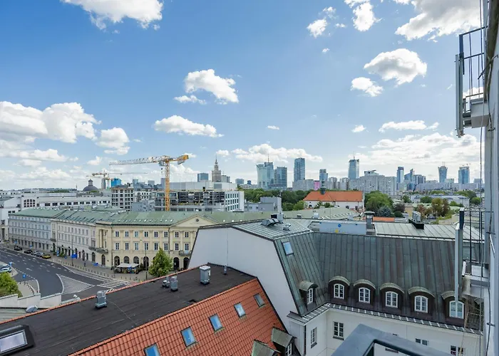 Bright With Air Conditioning Near Ogrod Saski By Renters *