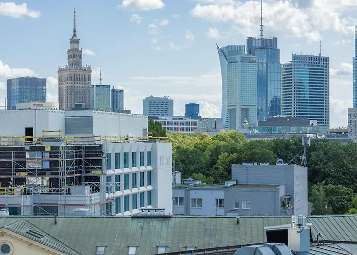 Bright With Air Conditioning Near Ogrod Saski By Renters